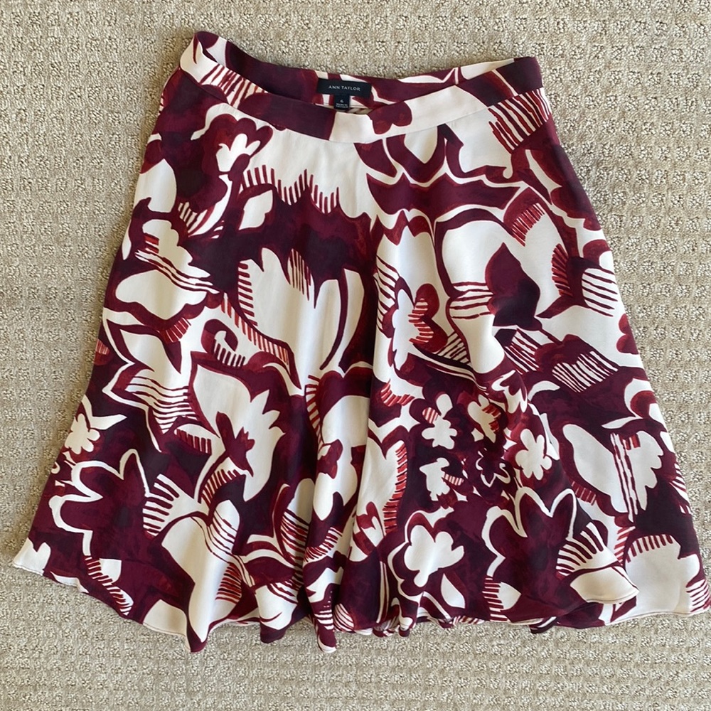 Women’s Ann Taylor Size 6 Flared Skirt